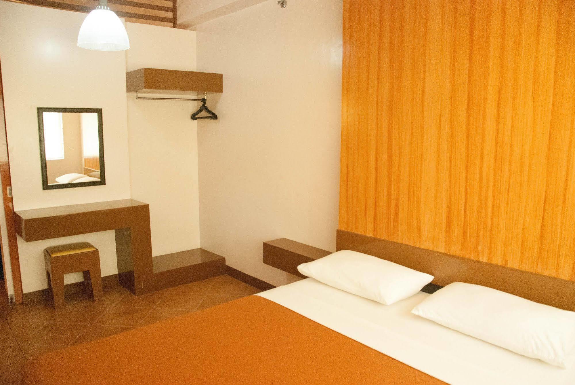 Zen Rooms Basic La Paz Makati City Екстер'єр фото