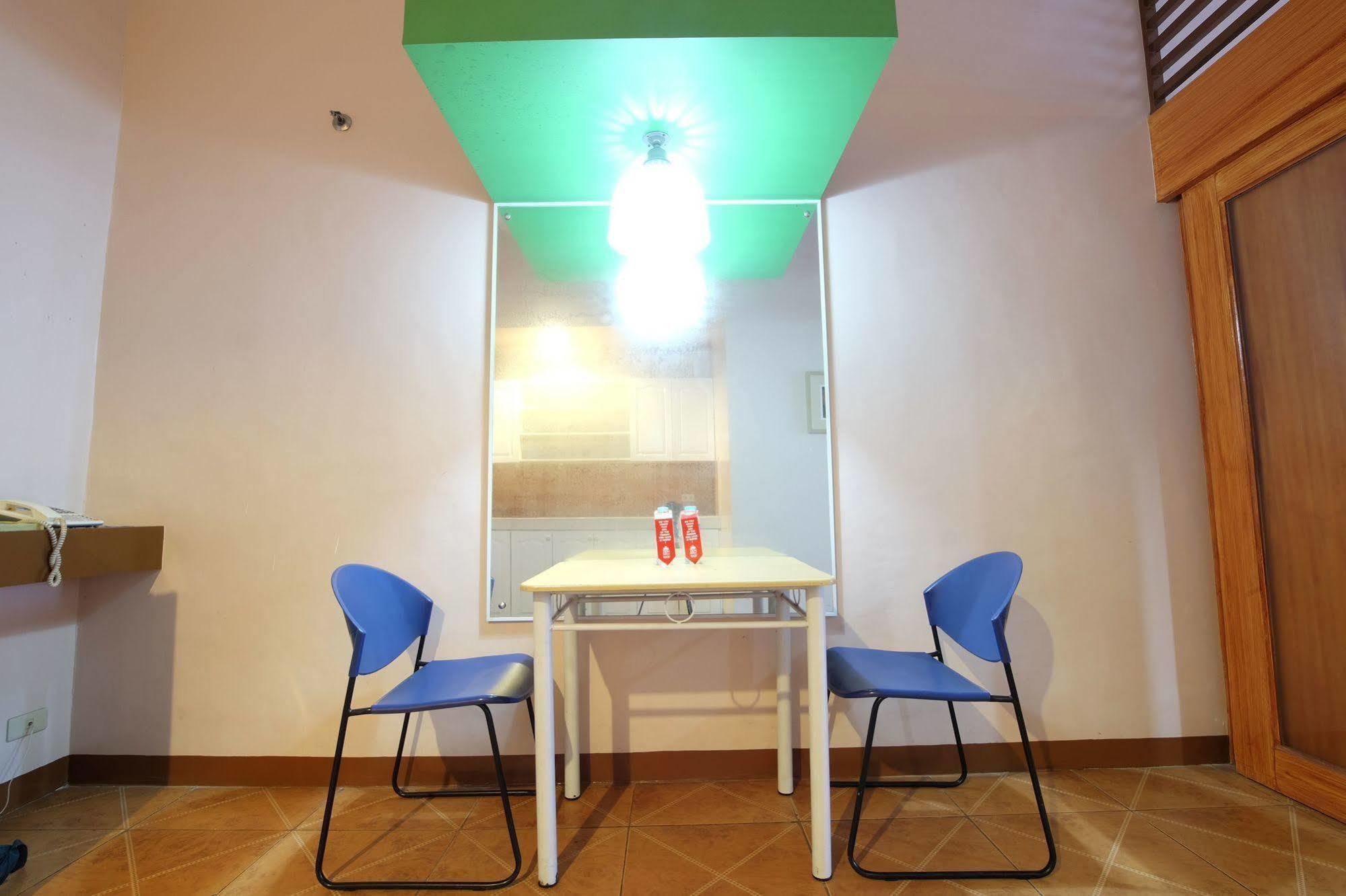 Zen Rooms Basic La Paz Makati City Екстер'єр фото