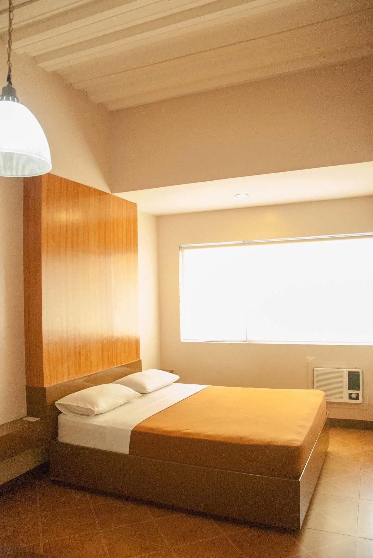Zen Rooms Basic La Paz Makati City Екстер'єр фото