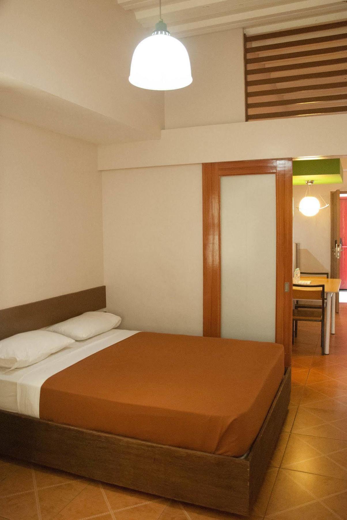 Zen Rooms Basic La Paz Makati City Екстер'єр фото