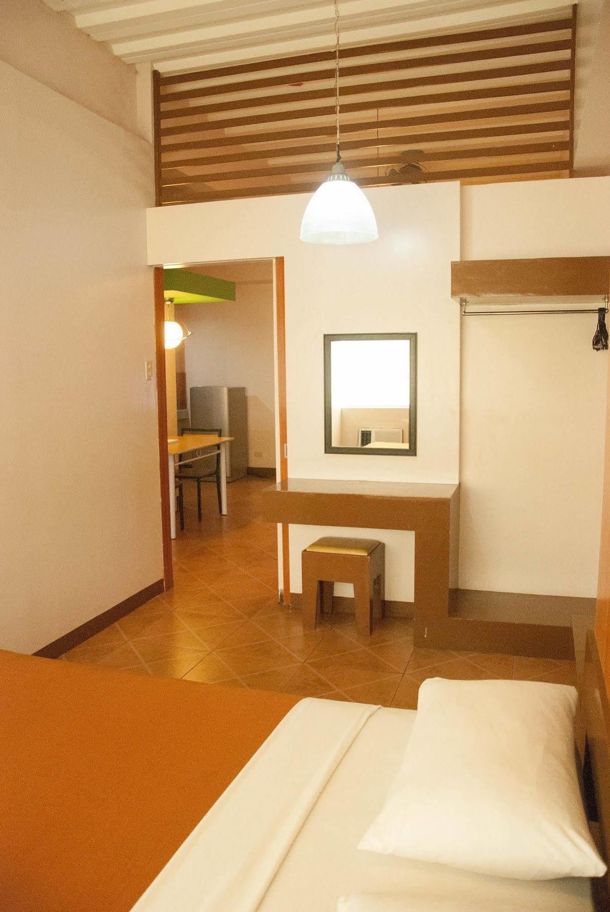 Zen Rooms Basic La Paz Makati City Екстер'єр фото