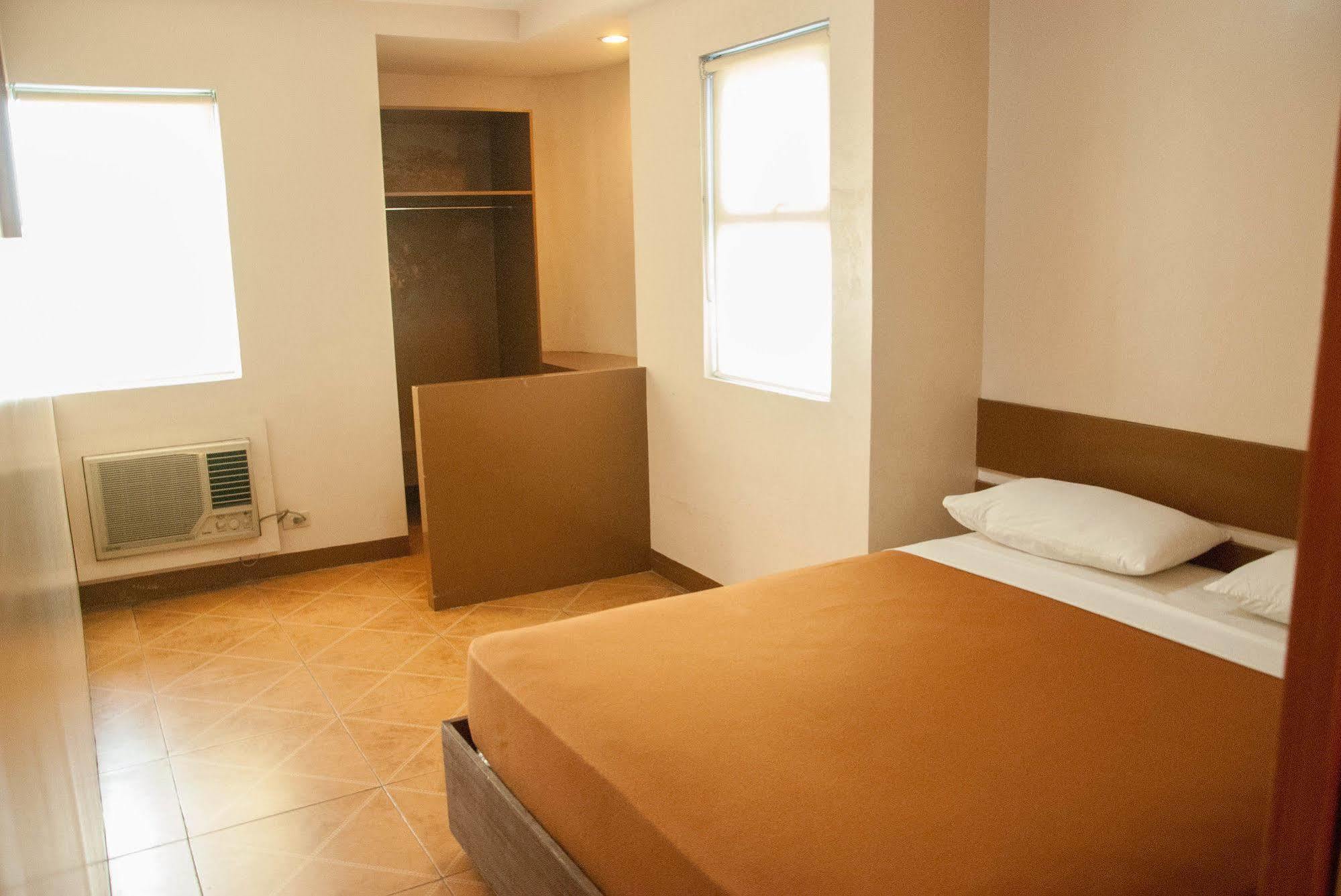 Zen Rooms Basic La Paz Makati City Екстер'єр фото